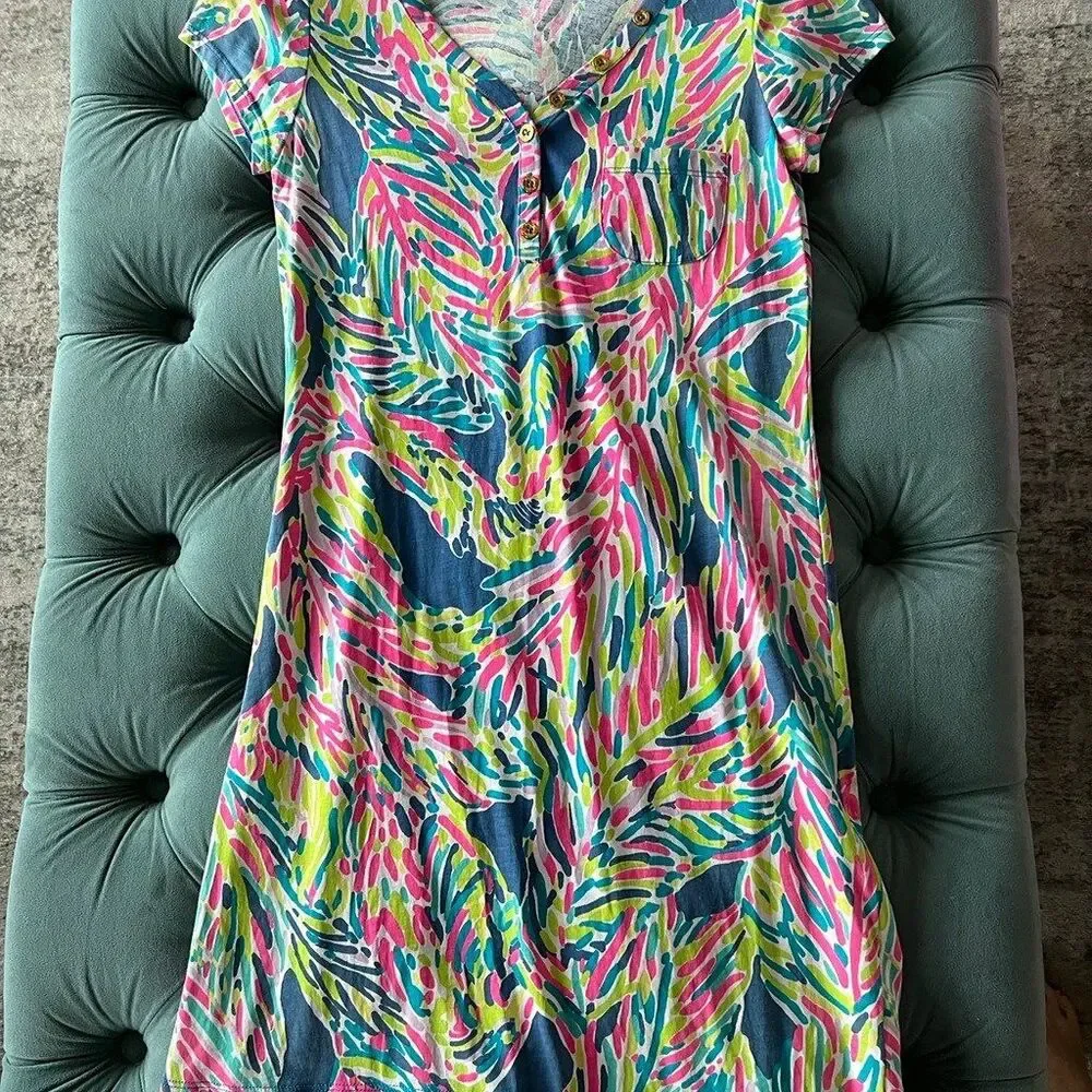 Womens Lilly Pulitzer dress and New Necklace Set to match